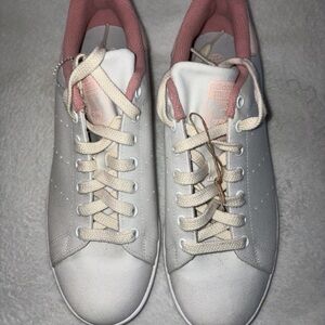 adidas Women’s White and Pink Low-Top Sneakers